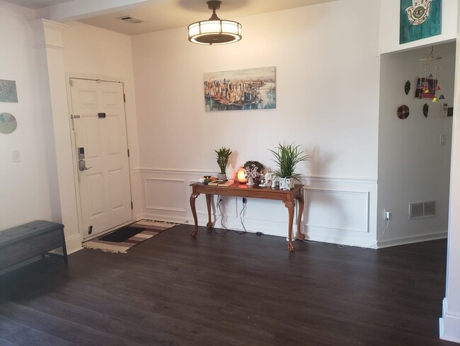 Photo - 6435 Whirlaway Dr House