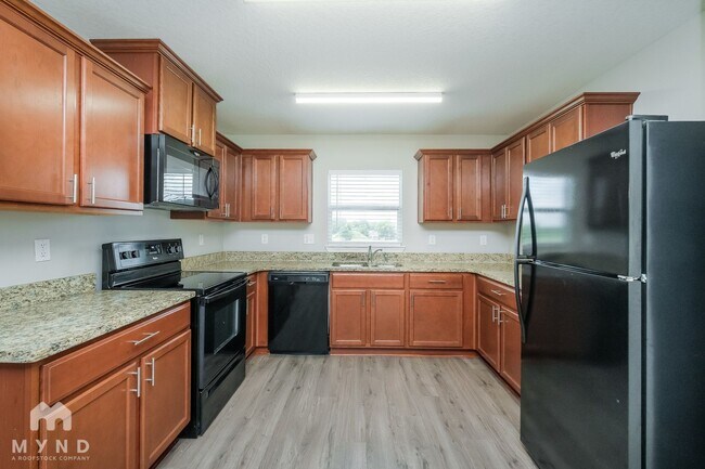 Foto del edificio - 6600 Wirevine Dr