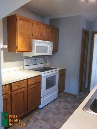 Foto del edificio - 3 bedroom Townhome