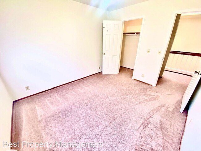 Building Photo - 3 br, 2 bath House - 7449 Oxford Cir