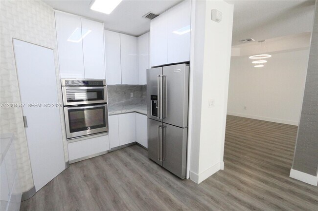 Foto del edificio - 7392 NW 112th Ct