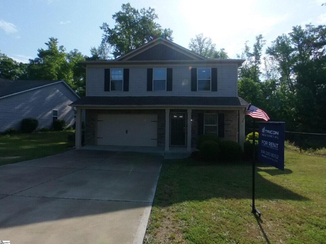 Foto principal - 701 Fountain Brook Ln