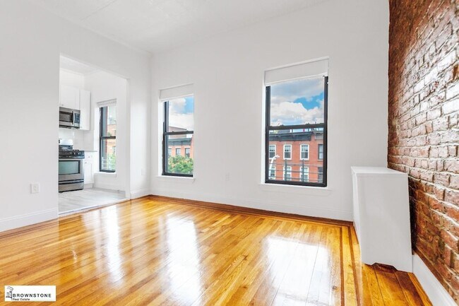 Foto del edificio - 86 Carroll St