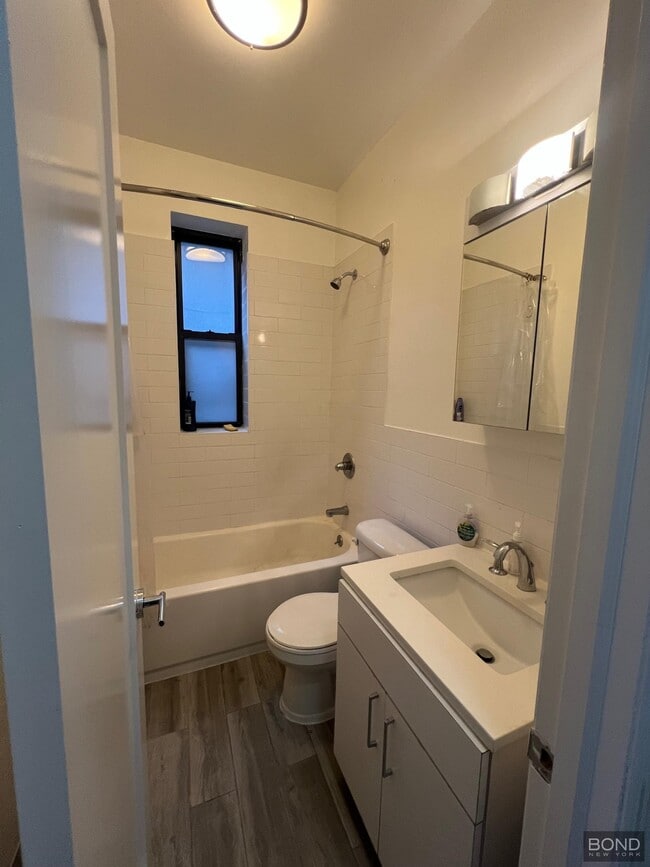 Building Photo - 163 E 87th St