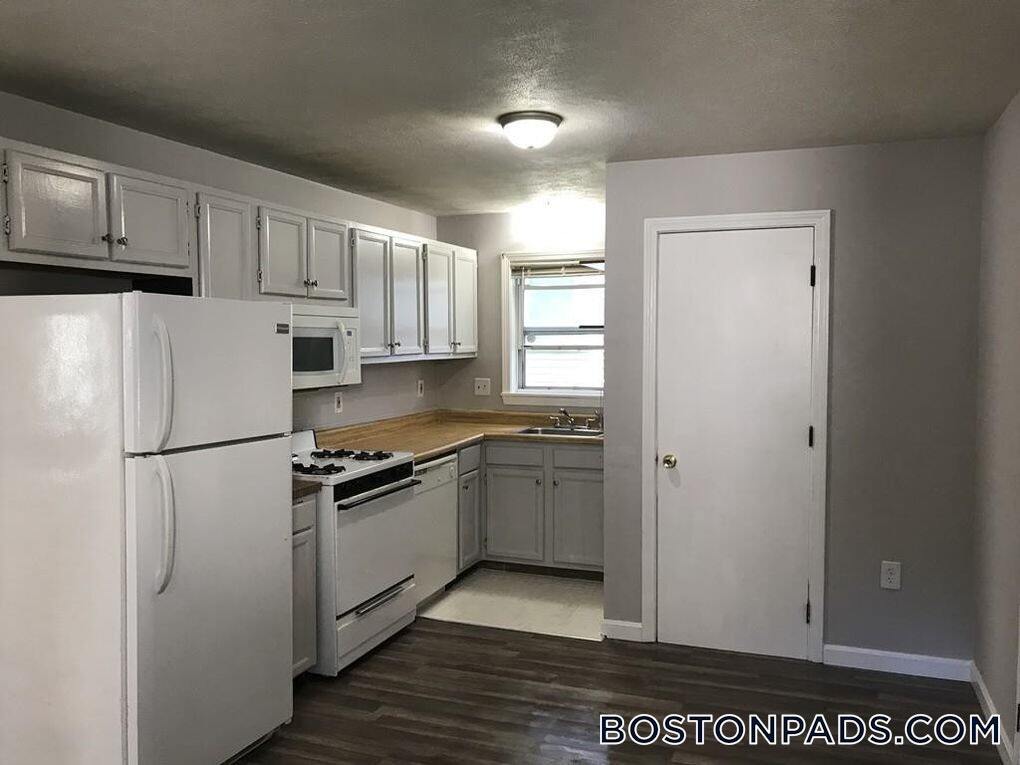 Primary Photo - 135 Williams Ave