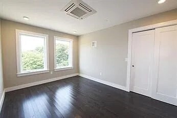 Building Photo - 58 Tolman St