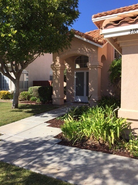 Building Photo - Montecito