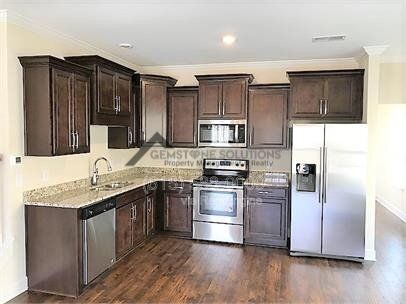 Foto del edificio - 1529 Winding Creek Dr