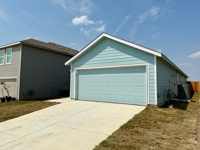 Building Photo - Brand NEW 4-bedroom, 2-bathroom home for l...