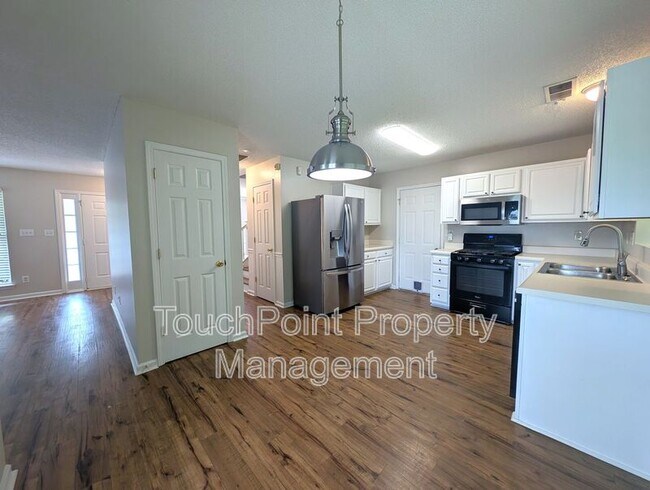 Foto del edificio - 7603 Lullwater Cove