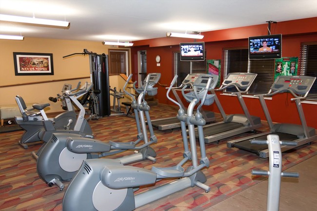 Full Exercise Facility - 7100 Metro Blvd