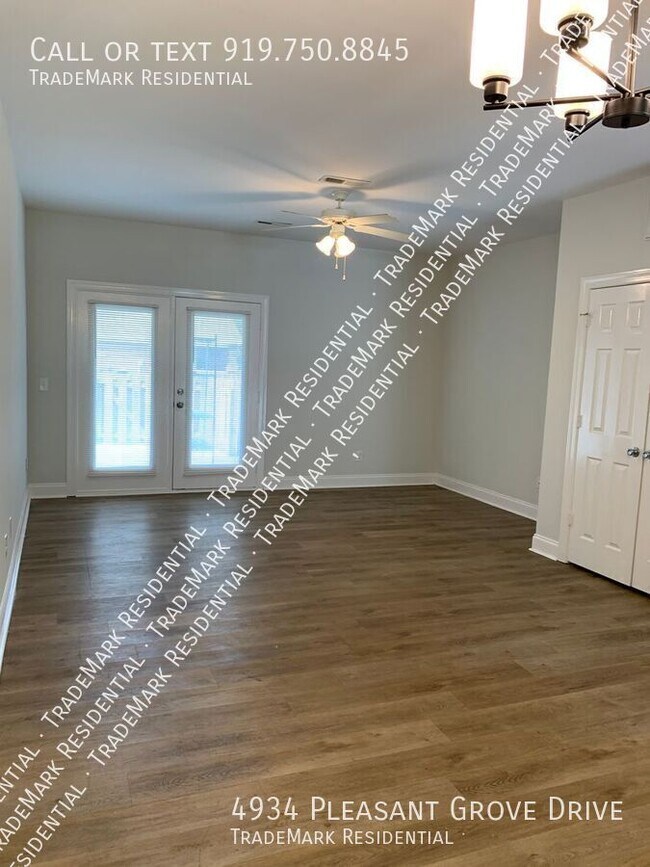 Foto del edificio - 4934 Pleasant Grove Dr