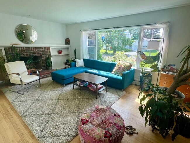 Foto del edificio - 54 Bartley Ave