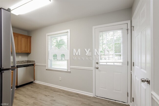 Building Photo - 3 br, 1 bath House - 8305 Hemby Wood Dr