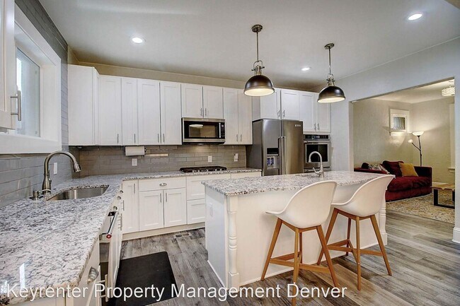 Building Photo - 4 br, 2 bath House - 1376 N Humboldt St