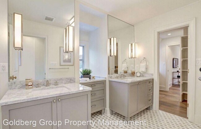 Building Photo - 4 br, 4.5 bath House - 1810 15th Street NW...