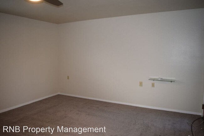 Building Photo - 3 br, 2 bath House - 605 Oak Ridge Drive