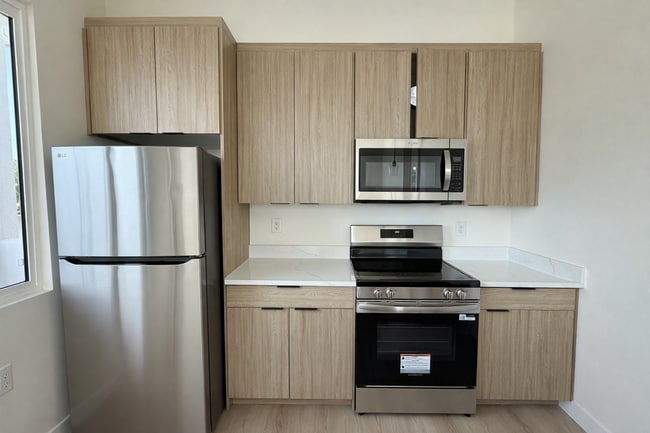 Building Photo - 1819 Westinghouse St