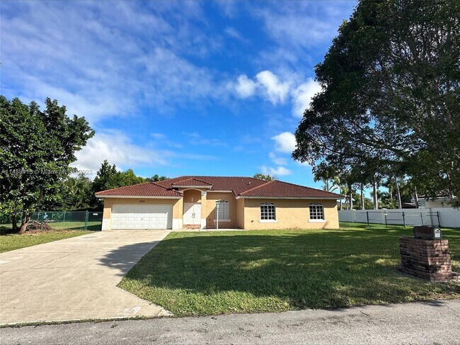 Building Photo - 28305 SW 173rd Ct