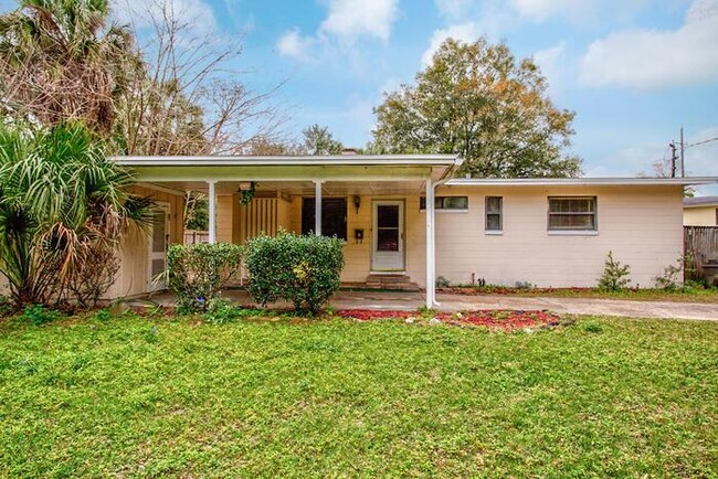 Building Photo - 2415 Marble Dr