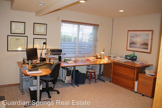 Building Photo - 9065 Bellcove Cir