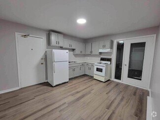 Building Photo - 450 Raymond Ave