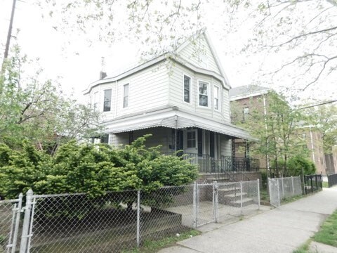 Primary Photo - 11 E 25th St