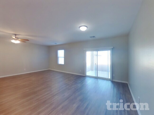 Building Photo - 37308 W Cannataro Ln