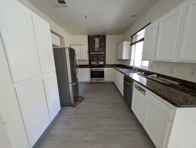 Foto del edificio - 7593 Perla Del Mar Ave