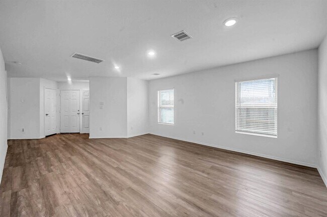 Foto del edificio - 1714 Campos Ct