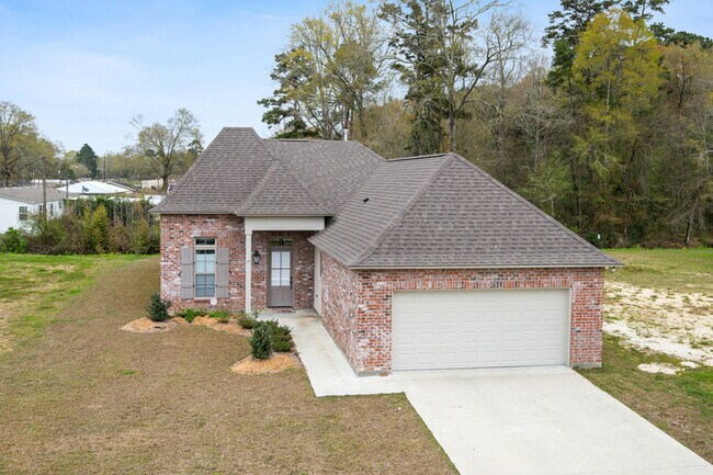 Building Photo - 10353 Fountain Ln