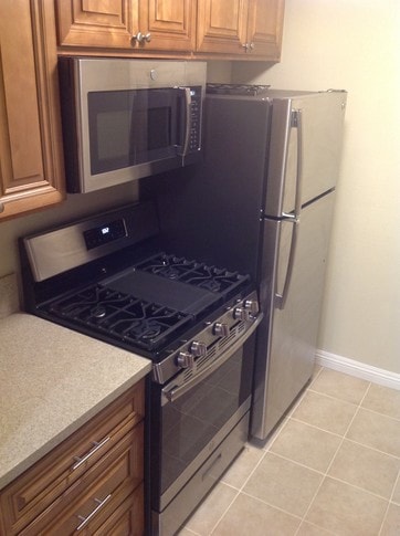 Building Photo - 1340 N Curson Ave