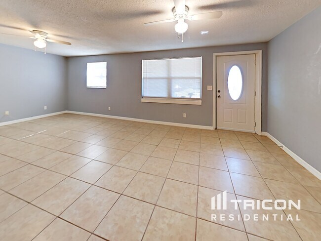 Foto del edificio - 8495 91st Terrace