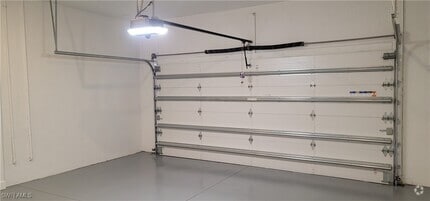Building Photo - 11909 Molto Dr