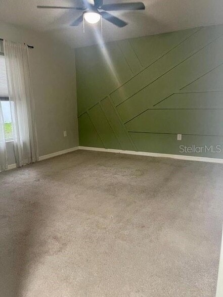 Building Photo - 326 Parkview Dr