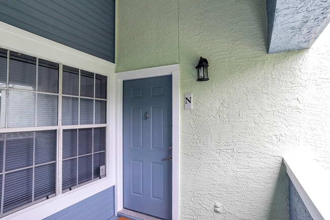 Building Photo - 1020 Crystal Way