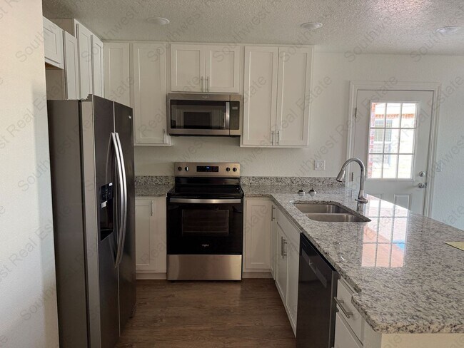 Foto del edificio - 2131 Bobwhite Ct