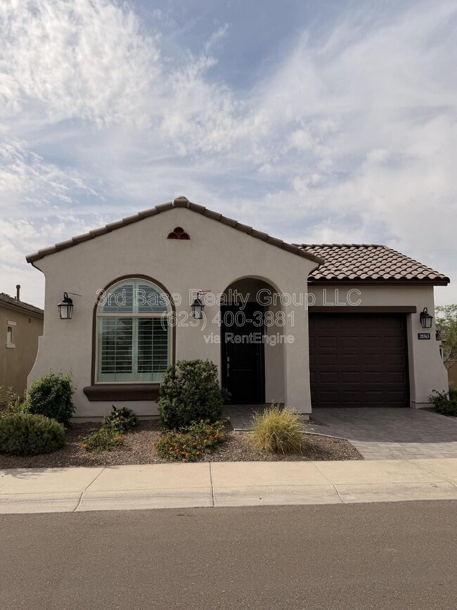 Building Photo - 20363 W Sells Dr