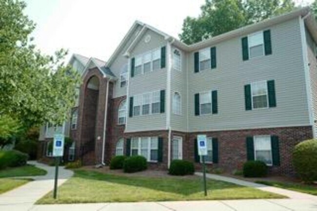 Building Photo - Timberline Ridge