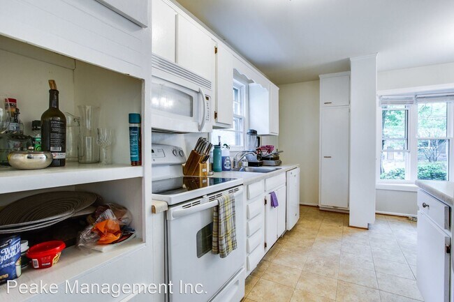 Building Photo - 4 br, 3 bath House - 1302 Cottage St SW
