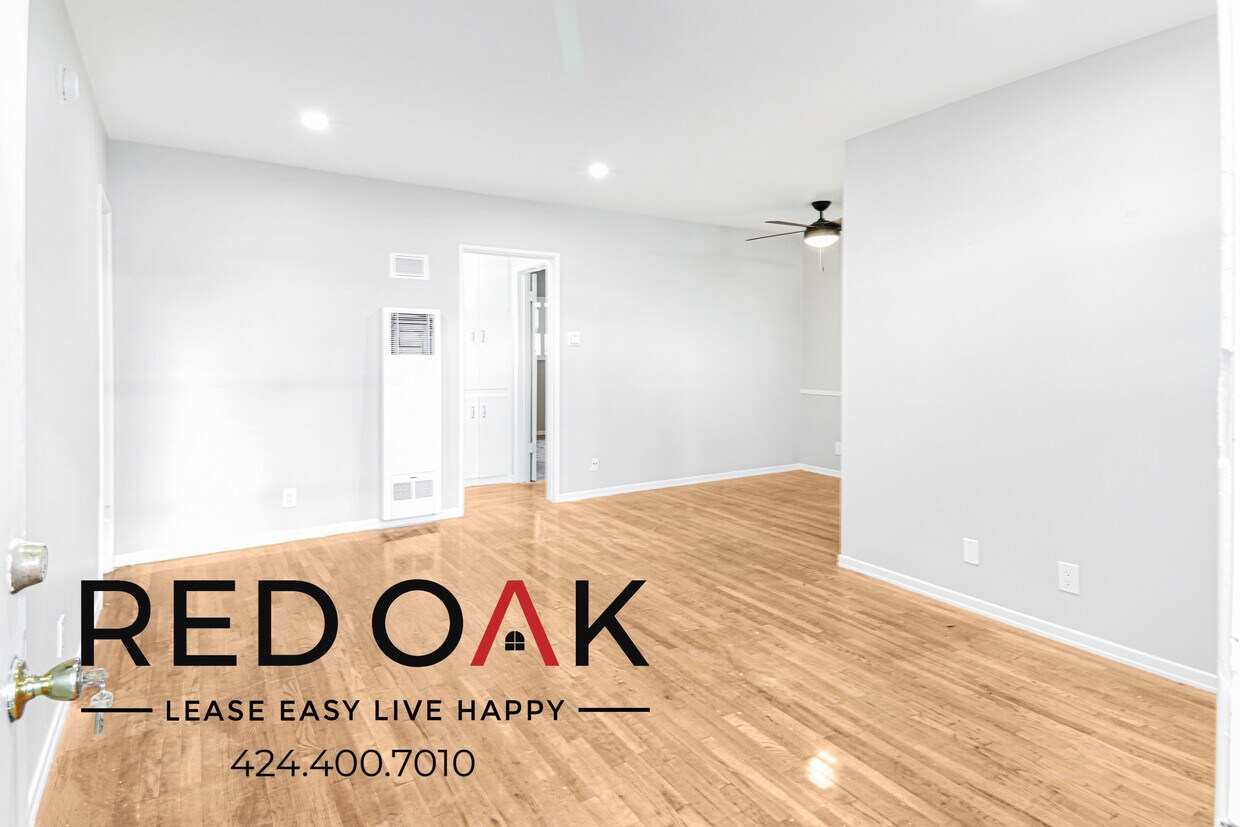 Foto principal - Move-in Special! Spacious One Bedroom with...