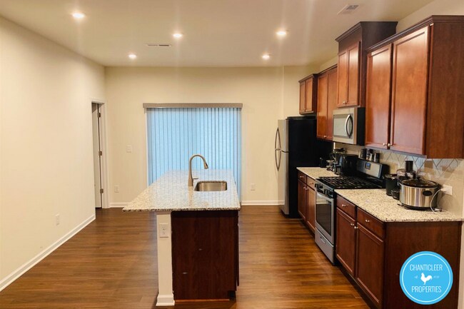 Foto del edificio - 315 King Closer Dr