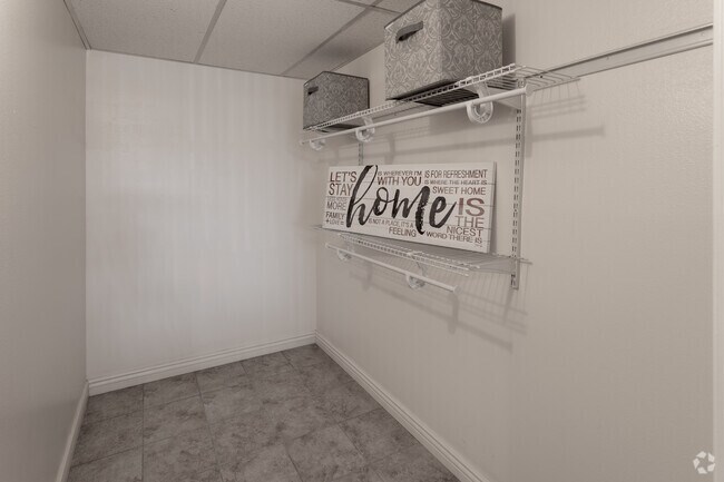 1HAB, 1BA -526 ft² - Country Hills Apartments