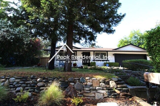 Building Photo - Wonderful  Fair Oaks 3bd/2.5ba Home with R...