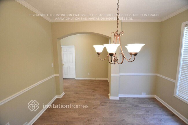 Building Photo - 127 Silver Arrow Cir