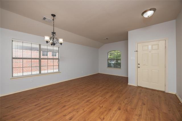 Foto del edificio - 4616 Brighton Dr