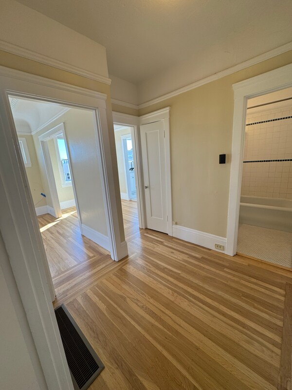 Foto del edificio - 3465 22nd St