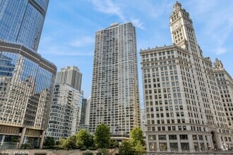 Building Photo - 405 N Wabash Ave
