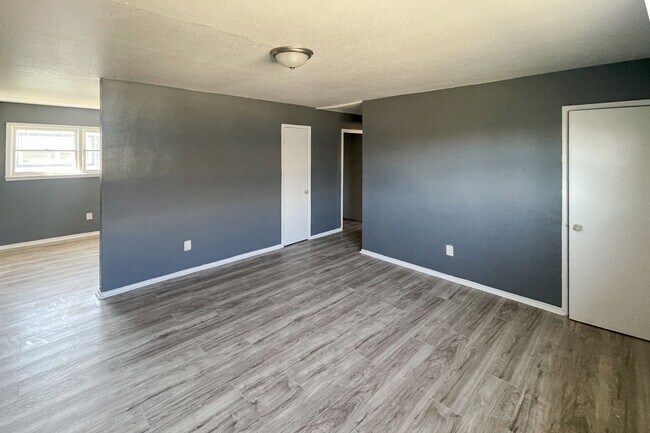 Building Photo - 523 42nd St. Lubbock TX 79404