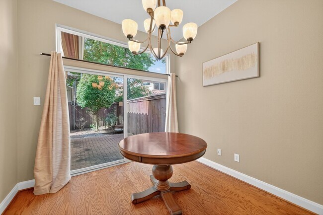 Foto del edificio - 11938 Rosebrier Park Ln